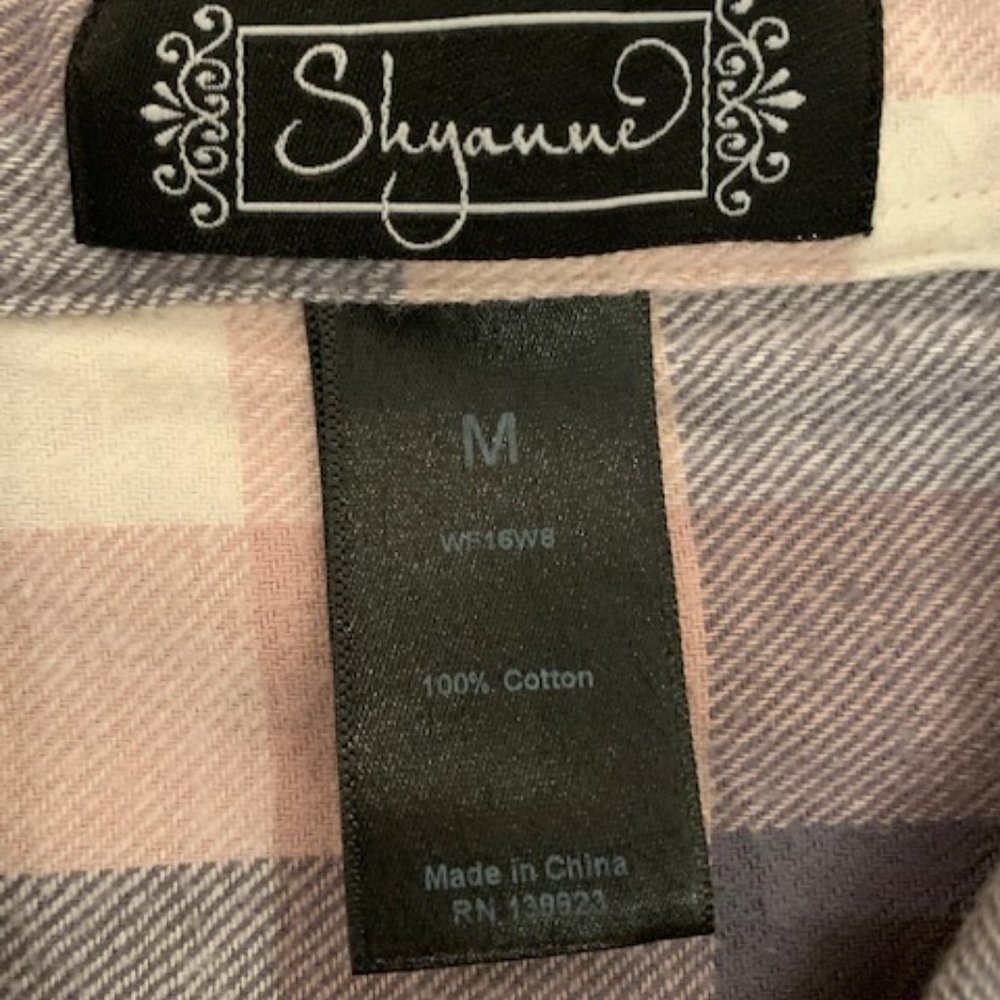 Shyanne Flannel Shirt with Lace Detail - Picture 6 of 9